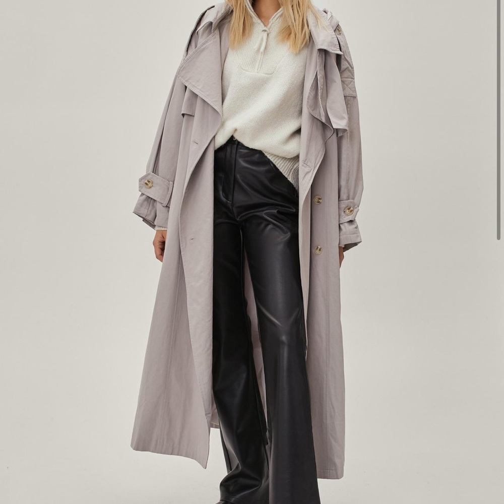 BRAND NWT. Nasty gal hooded oversized belted trench coat. Size US 8